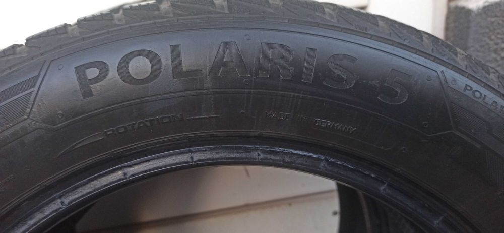 Продавам зимнa гумa  225/40/R18 цена 30лв