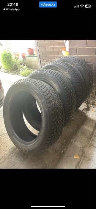 Продам шипованные шины