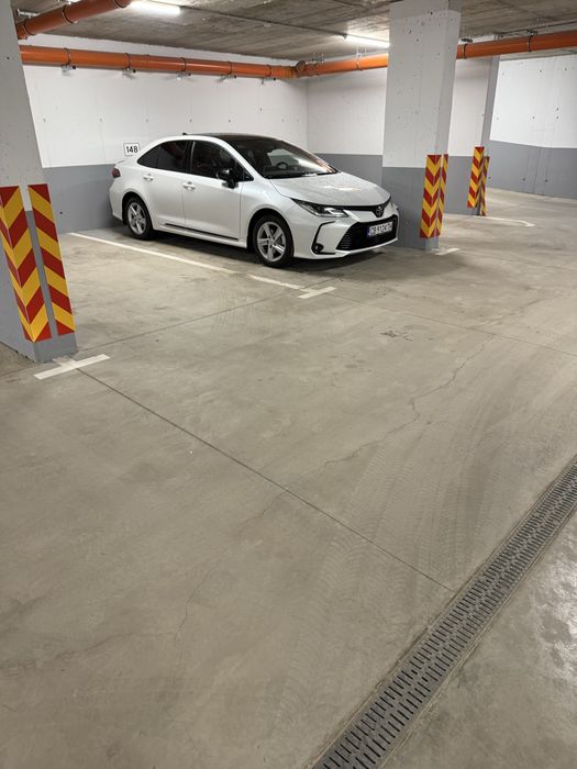 Продавам зимни гуми с лети джанти за тойота