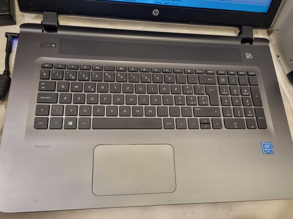 Laptop HP pavilion notebook Intel n3700 ecran "17 inch
