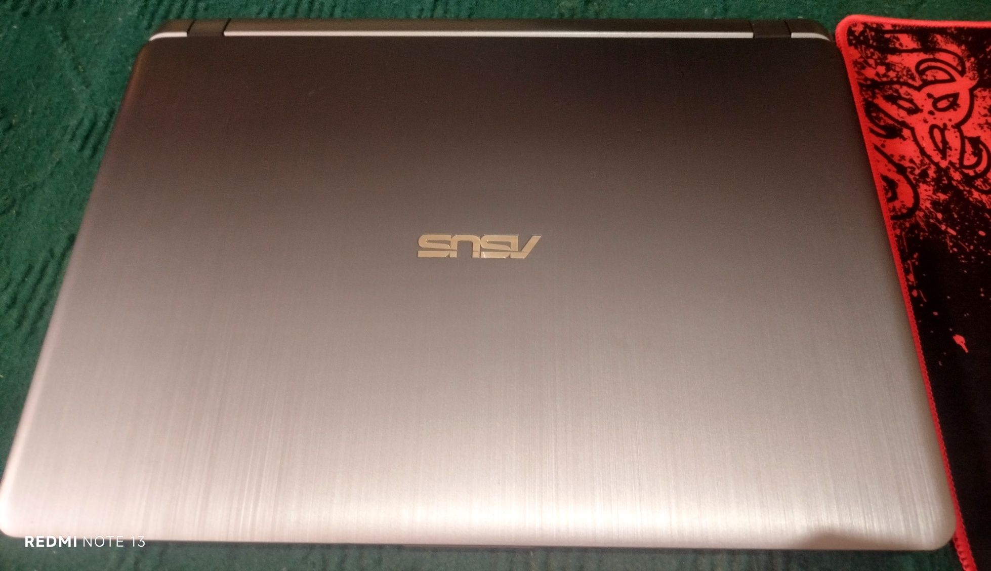 Asus noutbuk sotiladi