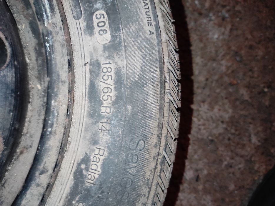 Vând jantă cu tot cu anvelopă