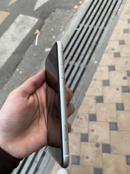 iPhone 11 idial tozasidan