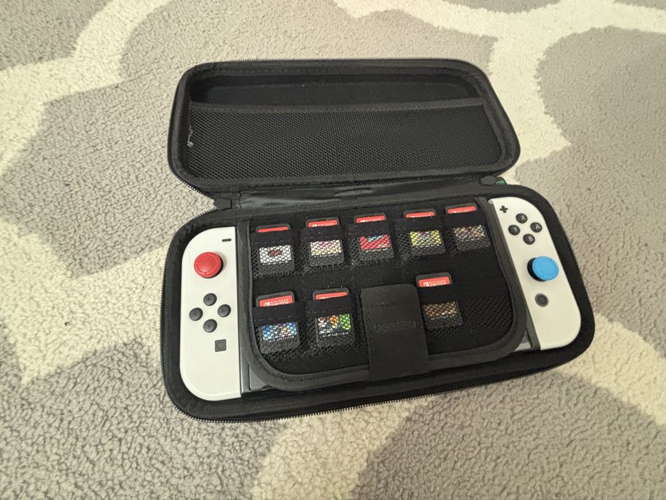 Vand Nitendo Switch OLED + Multe Jocuri Populare