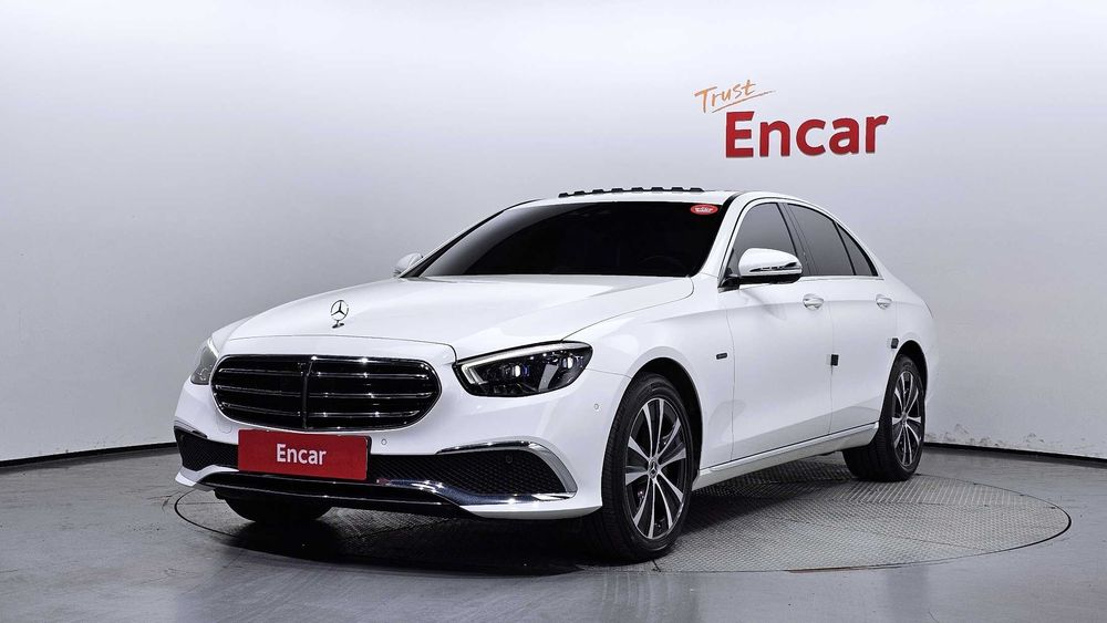 Benz (Mercedes-Benz) E-Class E300e 4MATIC Exclusive