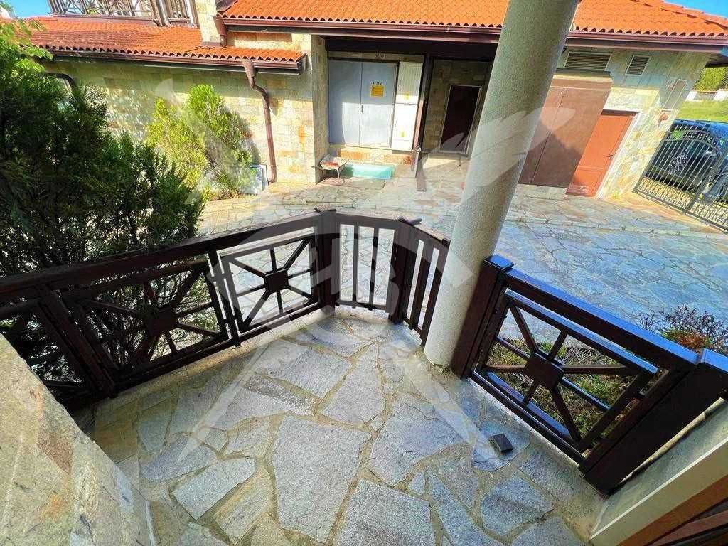 Продава се Къща в к.к. Слънчев бряг - 120 кв.м за 1034 €/кв.м - Снимка #2