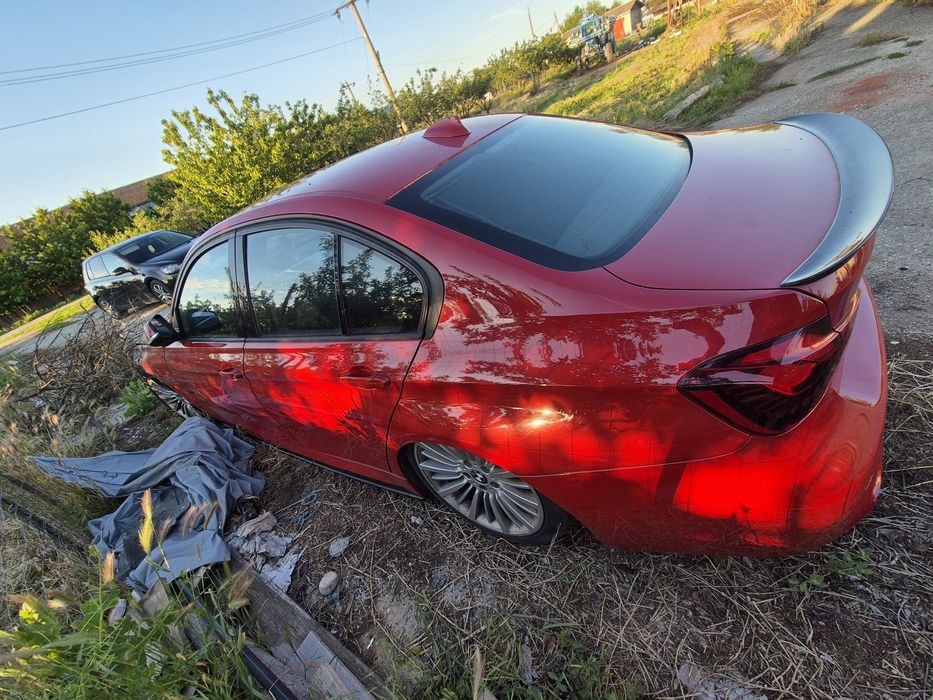 Dezmembrez bmw seria 3 f30 328i