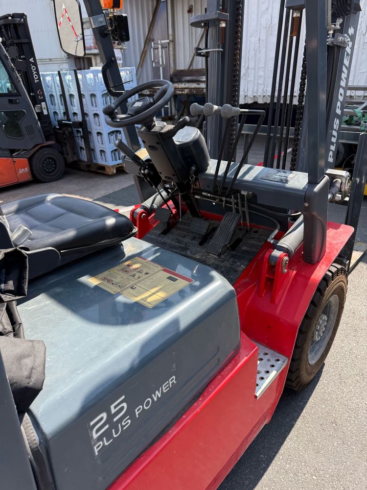 Stivuitor Plus Power VTDD 25 Diesel