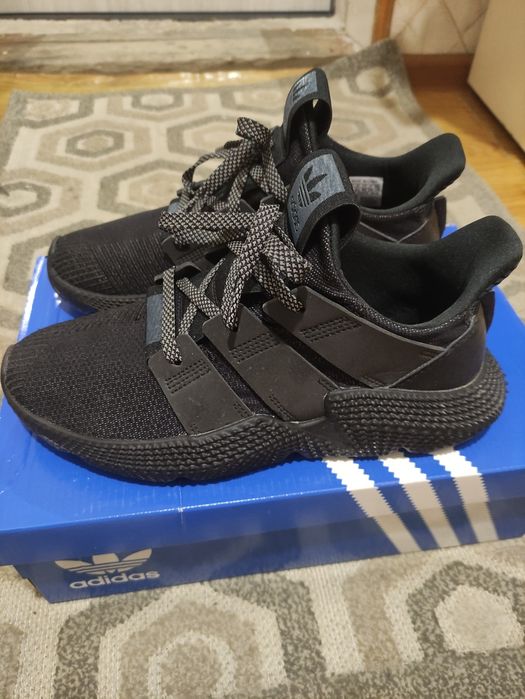 Adidas  кросовки