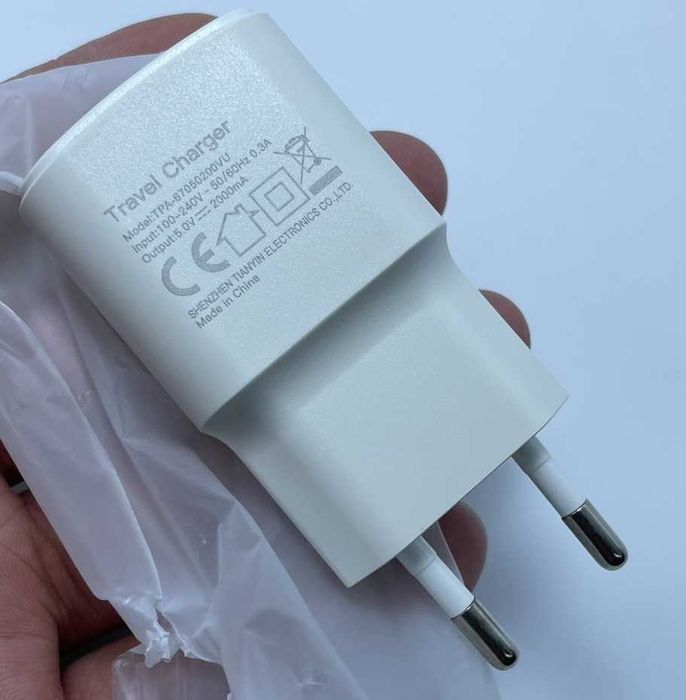 Зарядное устройство Travel charger для смартфона 5В 2А