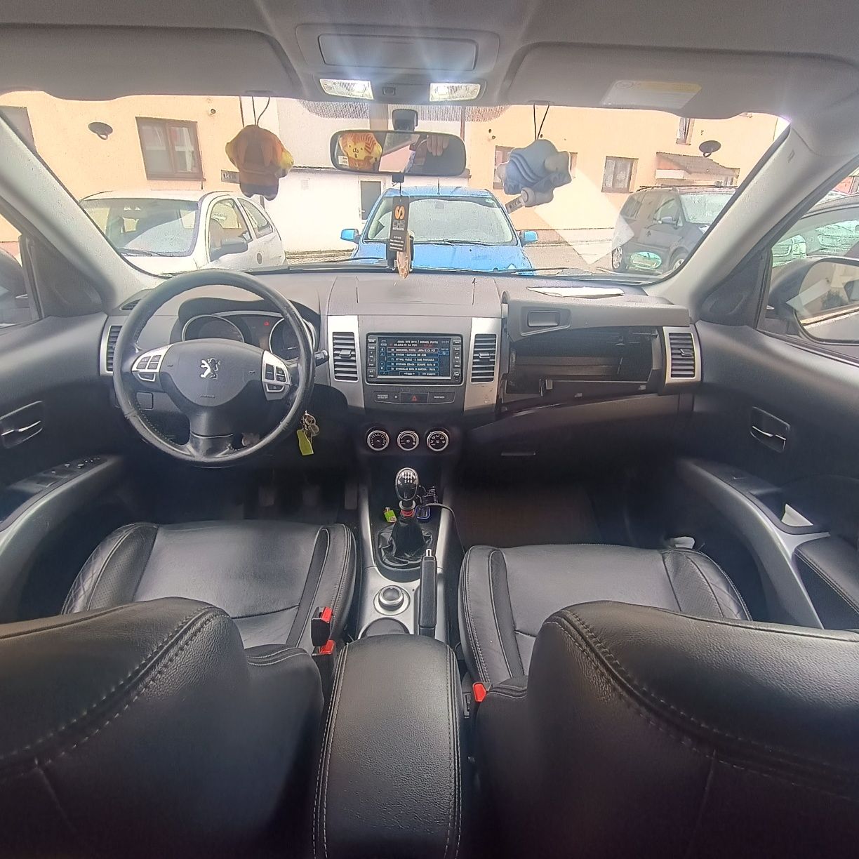Peugeot 4007 2008 2.2hdi 4x4 la buton 7 locuri