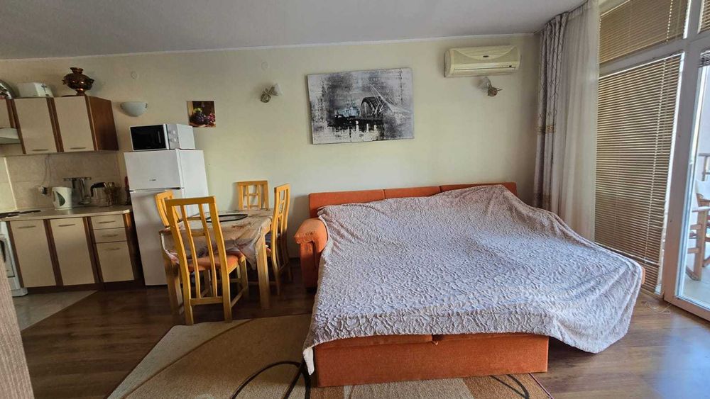 Просторен двустаен с ниска такса в Слънчев Бряг