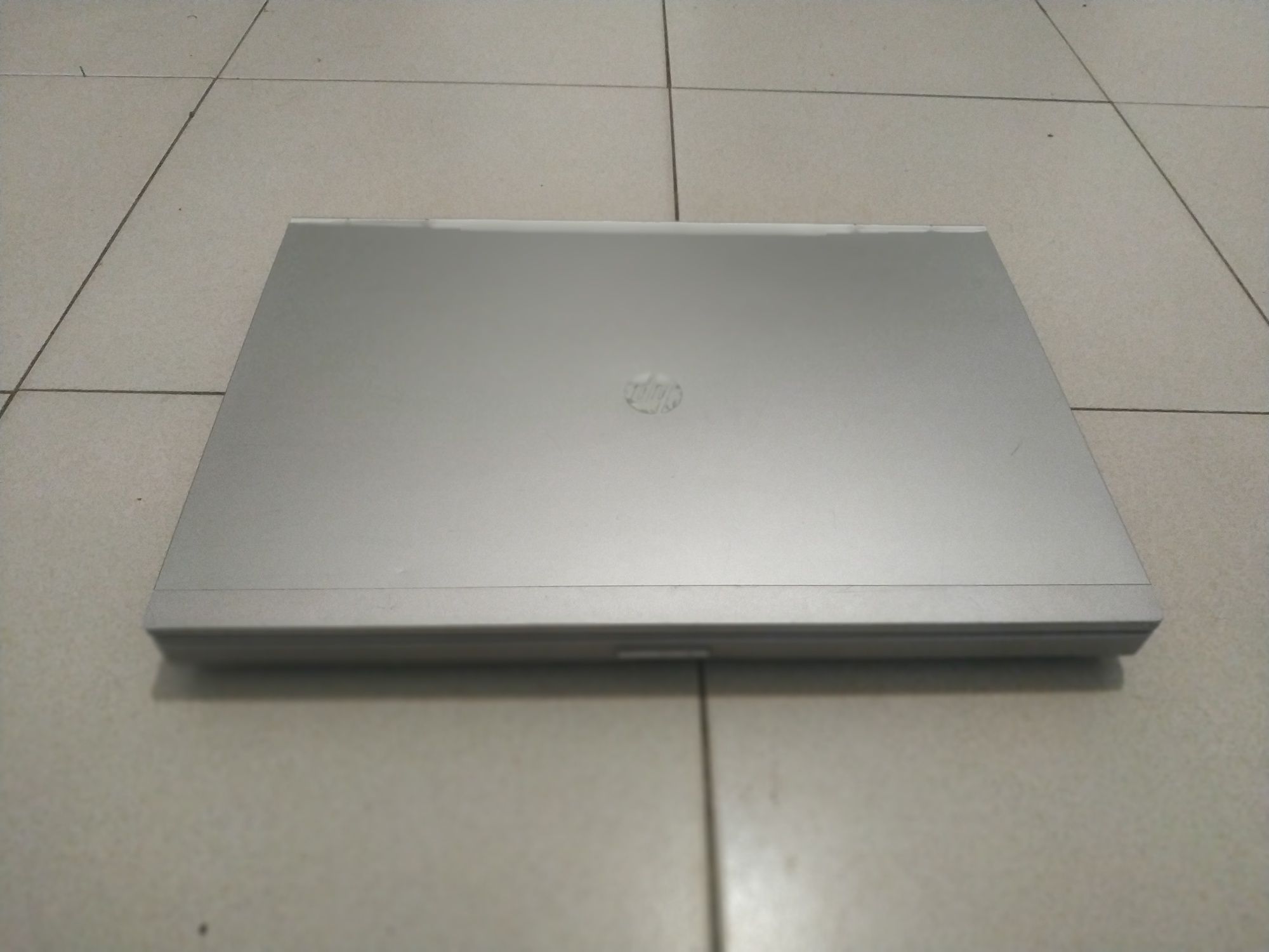 Laptop hp intel i7,ram 8gb,hard 500gb