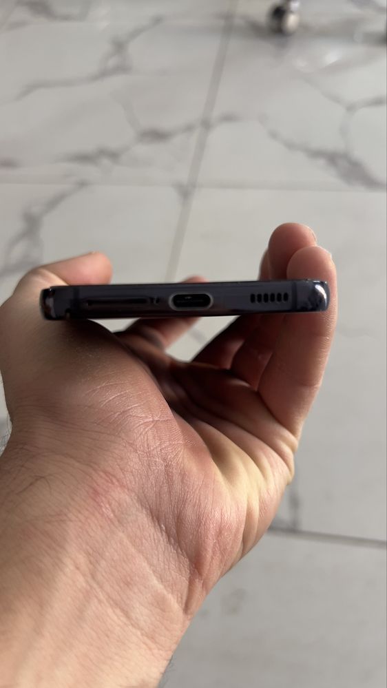 SAMSUNG S22 5G   8/256gb