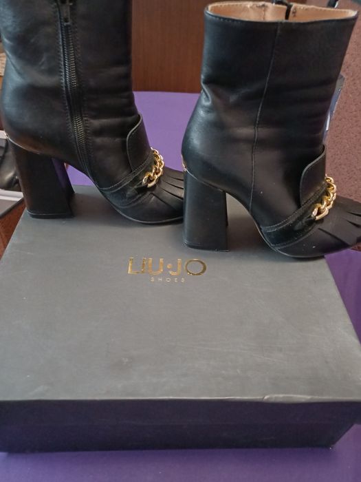 Оригинални Liu Jo Боти естествена кожа