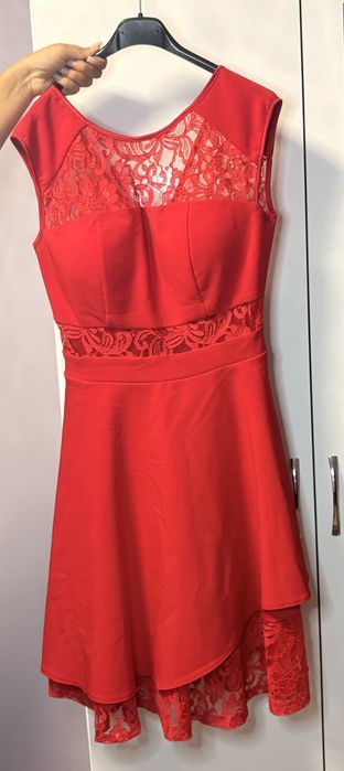 Къса червена рокля!