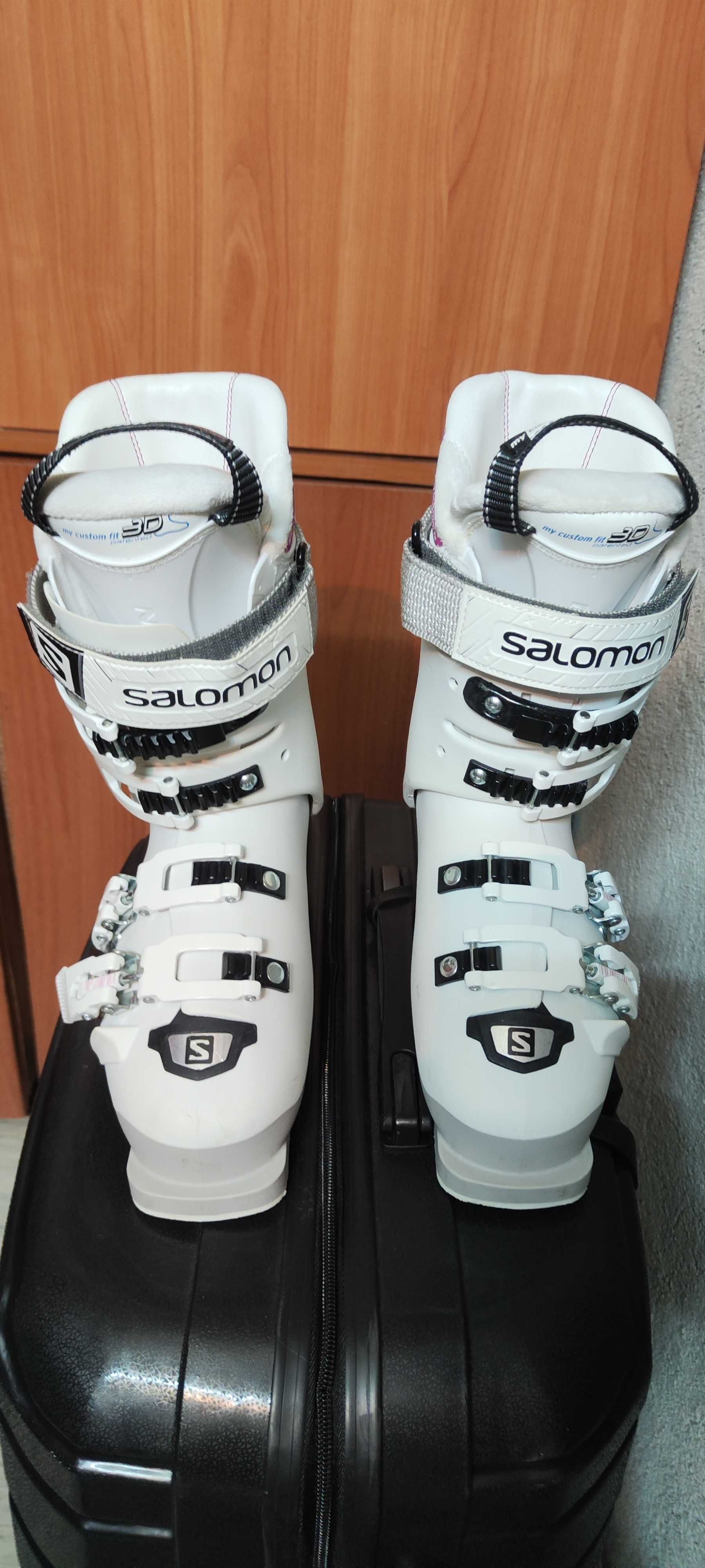 Ски обувки. Ski shoes.