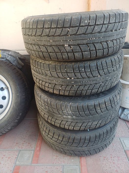 Авто шыны  состояние идеальное