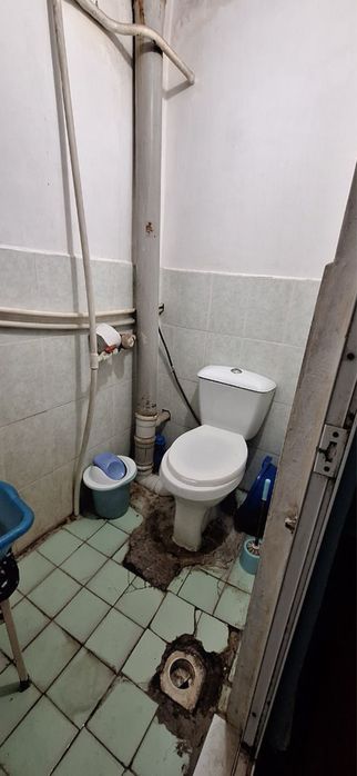 Фаргона шахар Киргили Дружба 3/2 этаж 1 хона уй ижарага берилади