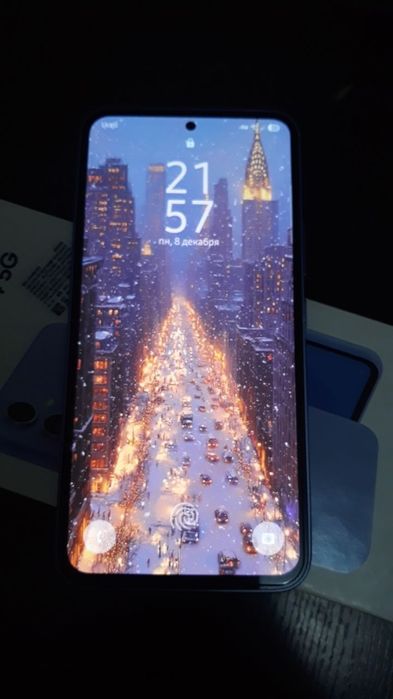 Samsung a54, в хорошем состоянии сиреневый