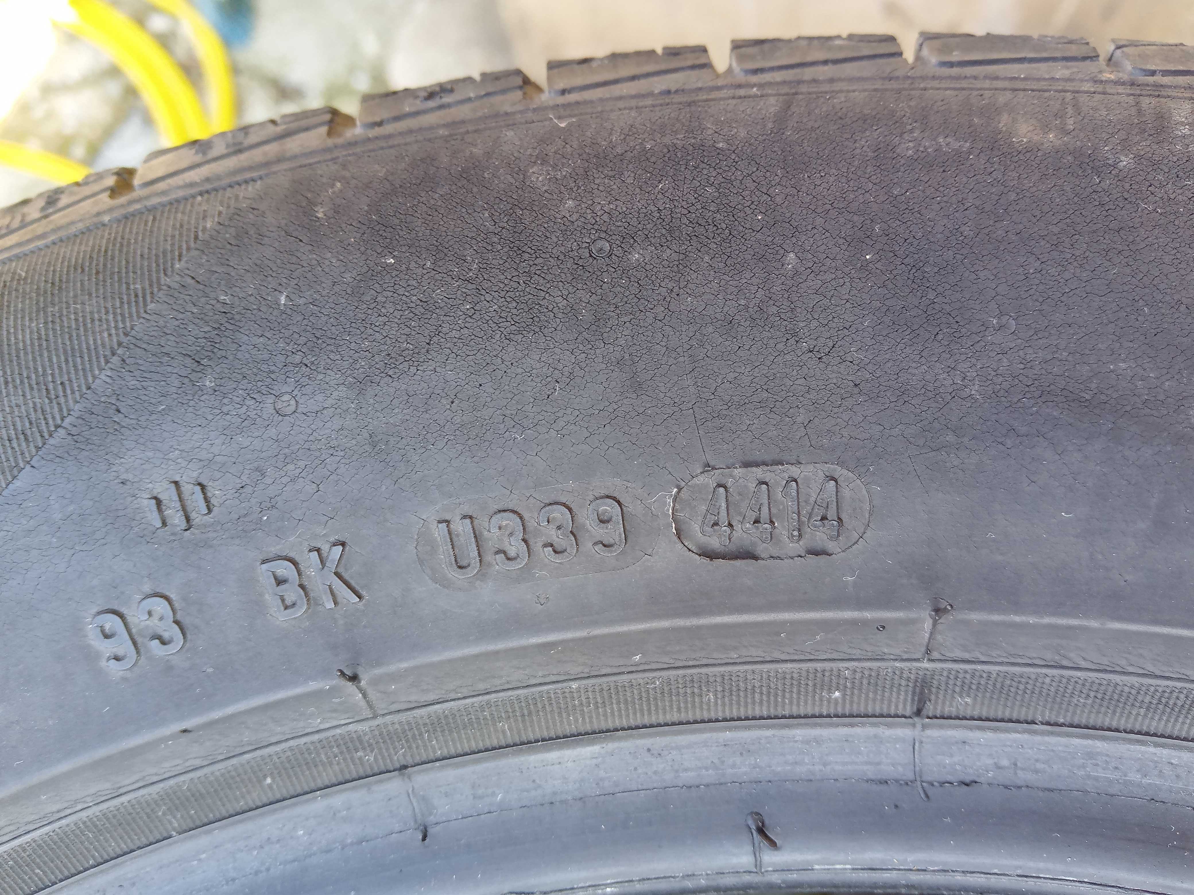 Всесезонни гуми Pirelli Cinturato 205/55/16 Дот:4414 гр:3,7-4,8мм