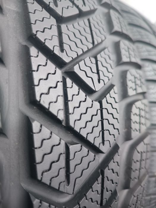 205/50/17 Pirelli
