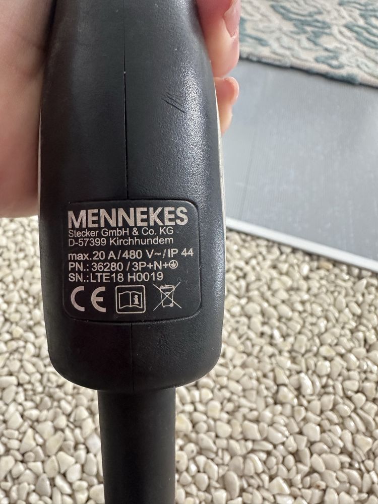 Кабел за зарядно устройство Mercedes