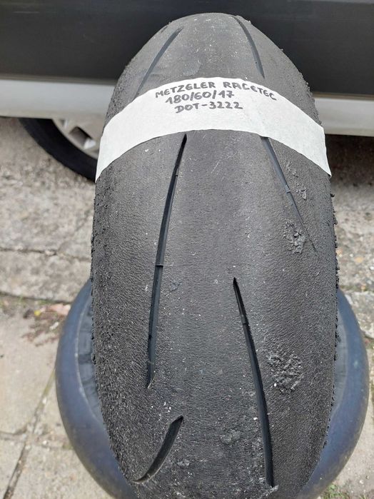 Гуми за мотор полуслик,pirelli supercorsa,metzeler,