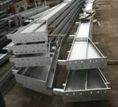 Hale metalice industriale  
- Hale agricole, agrozootehnice depozite,