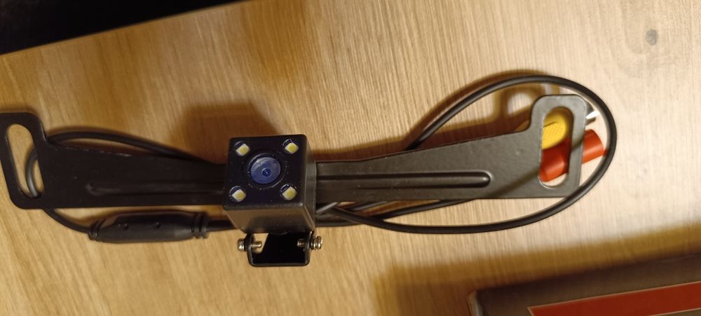 Мултимедия 1 дин за кола + задна камера над номера