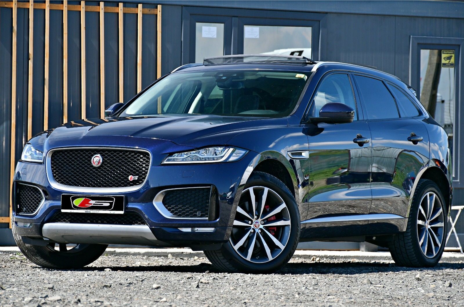 Jaguar F-Pace S R-dynamic!Alcantara!Panoramic!Virtual!