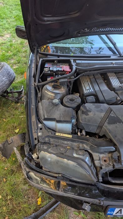 Vând BMW e46 avariat , motor 1.8 benzină , are catalizator !!