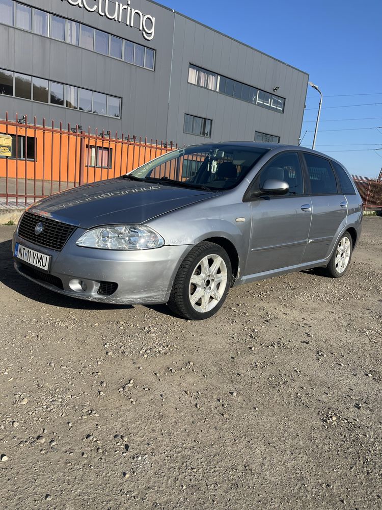 Vând Fiat Croma 2005