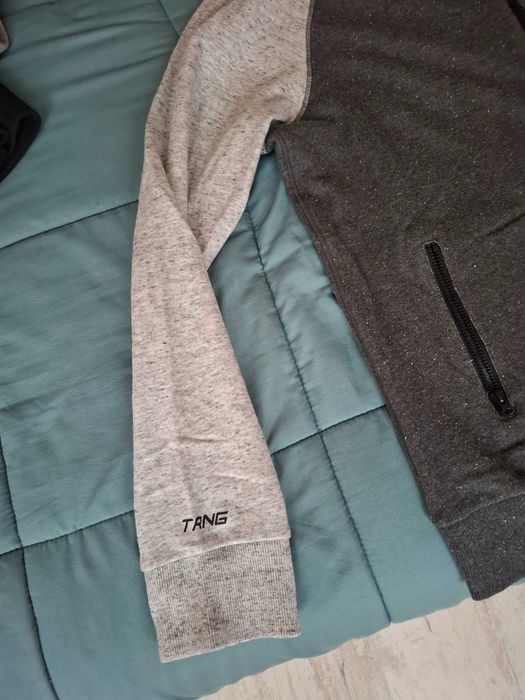 Спортно горнище Lotto подходящо за спорт и ежедневието