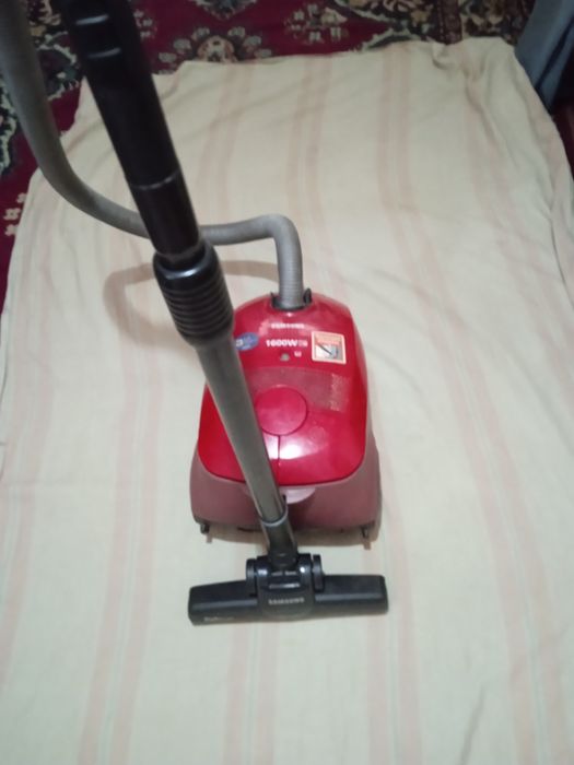Пылесос Самсунг-1600Ватт