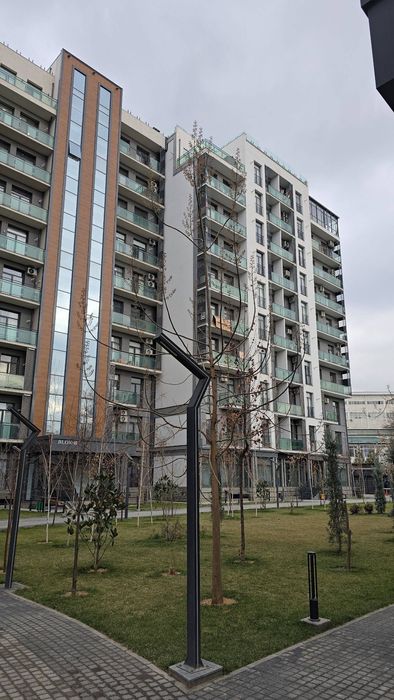 Tiara Residence Продается 5 комнатная коробка Военный Госпиталь