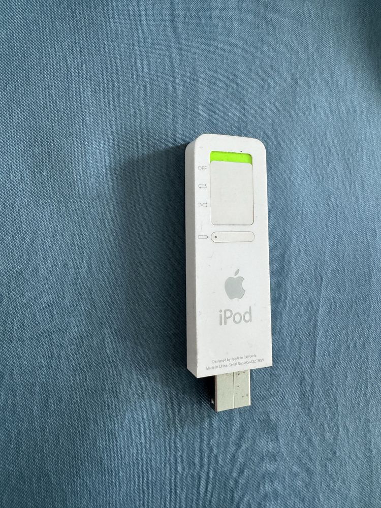 ipod shuffle 1поколение 512MB , Айпод , Apple Ipod Shuffle