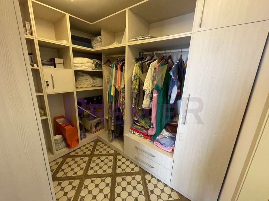 Продава се Тристаен апартамент в к.к. Слънчев бряг - 132 кв.м за 1629 €/кв.м - Снимка #4