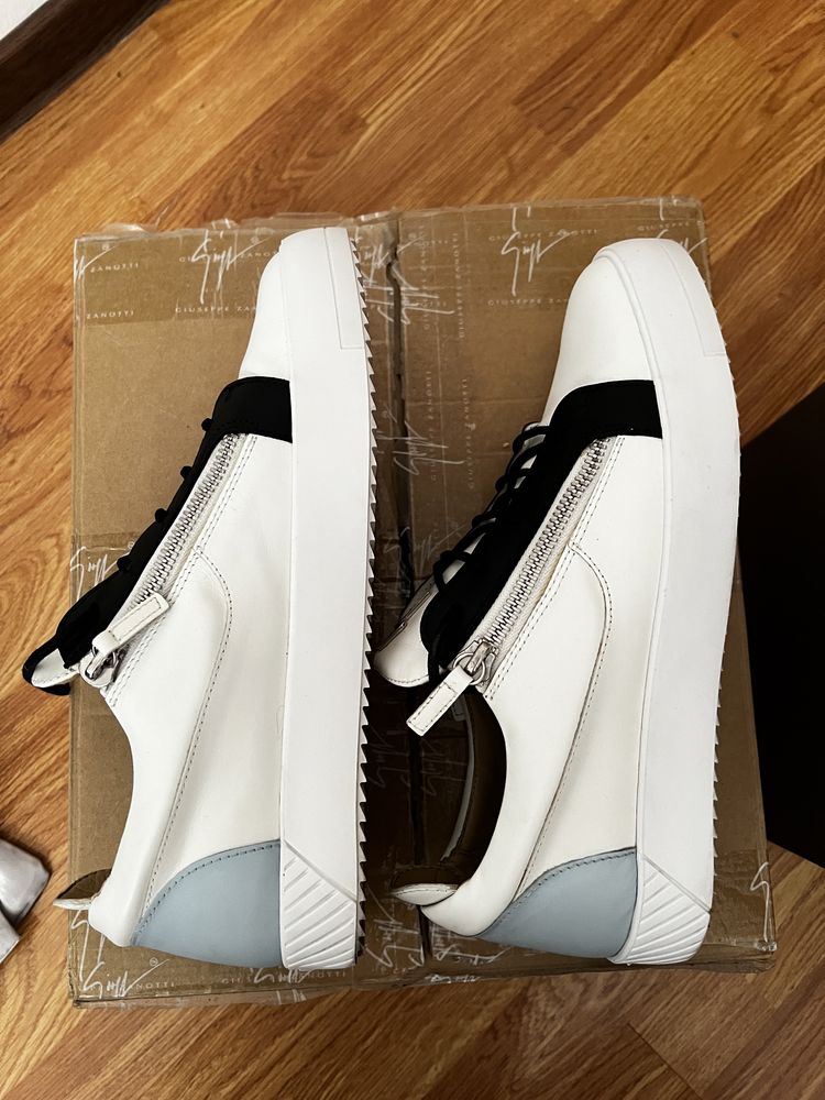 Sneakers Giuseppe Zanotti 45 IT