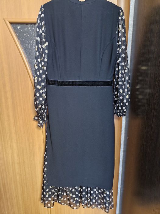 Платье нарядное.