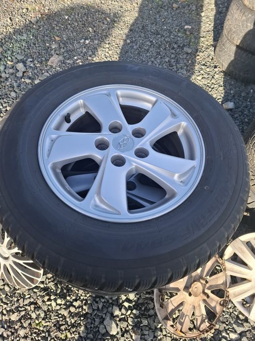Roti Hyundai 215/70/R16