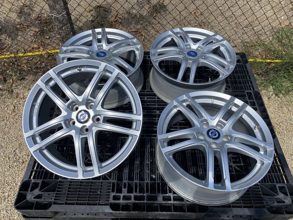 18 цола 5 х 108 мм Форд Куга , Волво , Ford Kuga Volvo XC 60 , XC 70