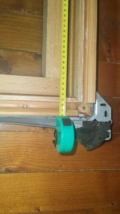 Fereastra de mansarda Velux lemn