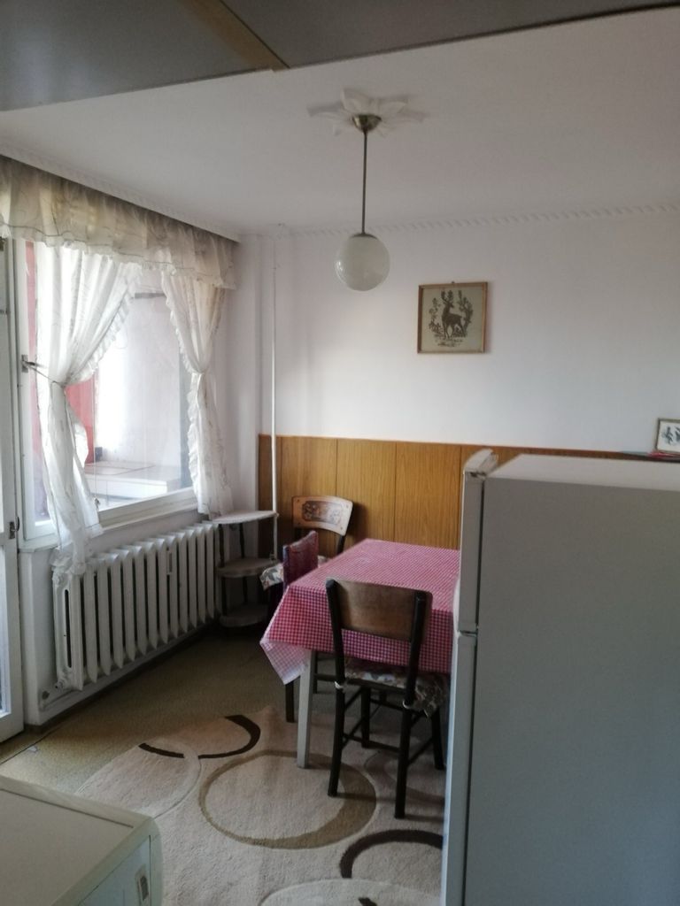 Дава се под наем Двустаен апартамент в Шумен, Център - 80 кв.м за 244.8 € - Снимка #5