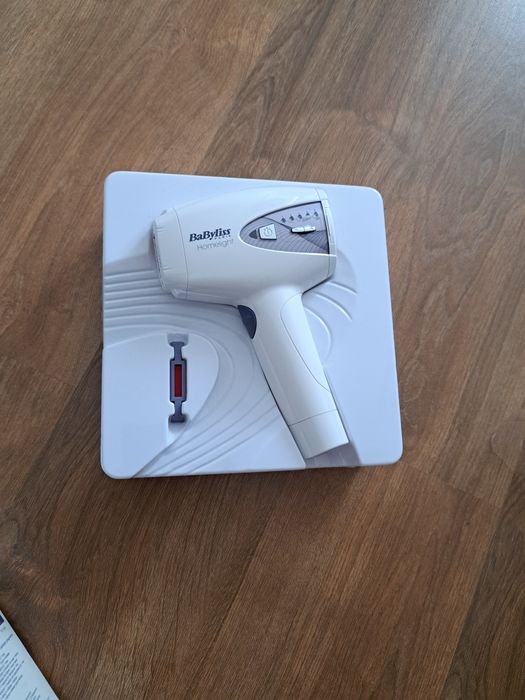 Aparat epilare definitiva IPL Babyliss G945E-320 200000 impulsuri