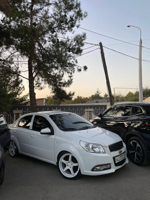 Diska sotiladi r17 balon bilan baloni 3 ta bittasi teshilgan diskada a