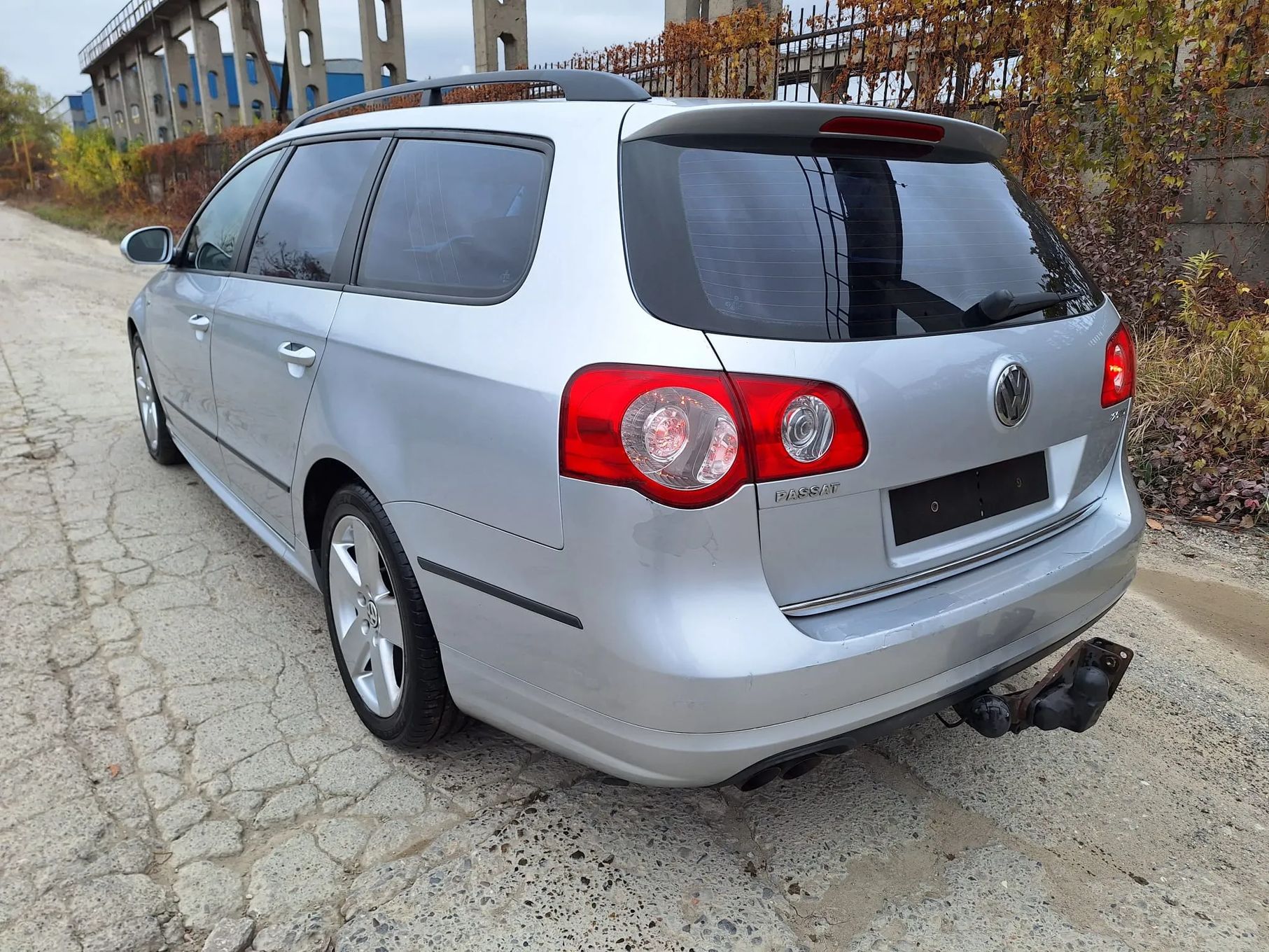 Dezmembrez Volkswagen Passat B6 Variant R-line (3C5) 2.0 TDI CBAB 2010