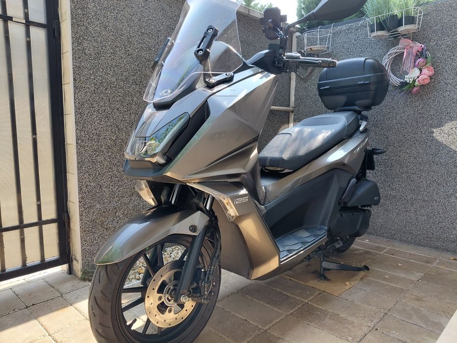 Scuter Kymco SkyTown 125