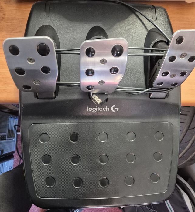 Volan Logitech G25 plus pedale