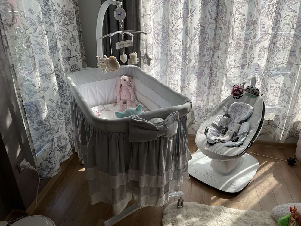 CAM next to me 4Mams mamaRoo 5 новия модел